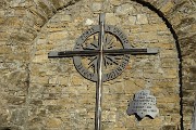69 Croce commemorativa